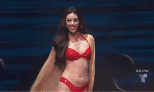 Khánh Vân khoe body nóng bỏng trong phần thi áo tắm ở Chung kết Miss Universe 2020