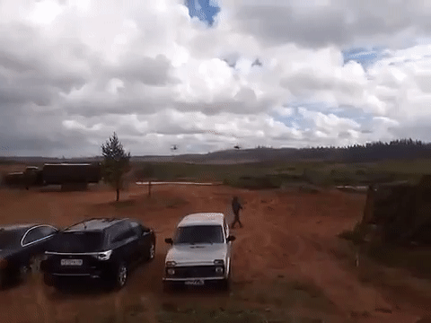 Lộ video cảnh trực thăng Nga phóng tên lửa bắn nhầm xe tải