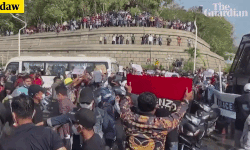 Cảnh sát Myanmar dùng vòi rồng giải tán người biểu tình