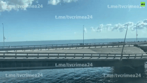 Nga nói cầu Crimea bị tấn công bằng xuồng không người lái