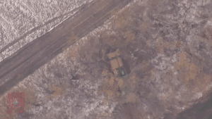 Xem máy bay không người lái Lancet Nga vô hiệu hóa pháo Ukraine