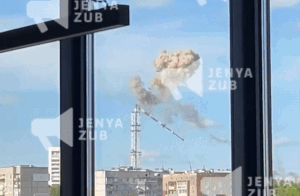 Quân đội Nga đánh sập tháp truyền hình ở Ukraine