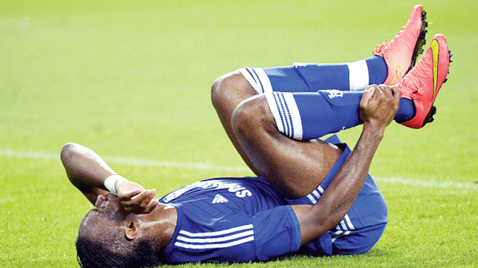 Drogba gặp chấn thương ngay khi vừa trở lại. Chelsea Ảnh: EPA