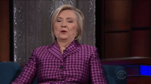Nhận xét bất ngờ của bà Clinton về dáng ngồi của Tổng thống Putin