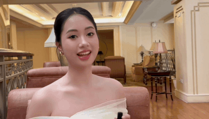 Thí sinh Hoa hậu Việt Nam háo hức ngày trở lại Huế