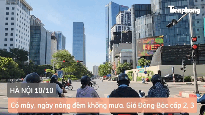 Hà Nội mừng 69 năm Ngày Giải phóng Thủ đô trong tiết trời dịu mát 
