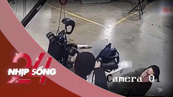 NHỊP SỐNG 24: Robot AI bất ngờ đuổi đánh các kỹ sư trong phòng thí nghiệm