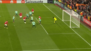 McTominay tái hiện kỳ tích của Solskjaer, MU thắng hú vía nhược tiểu 
