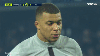 Mbappe 2 lần đá hỏng penalty, PSG vẫn thắng nhờ Messi 