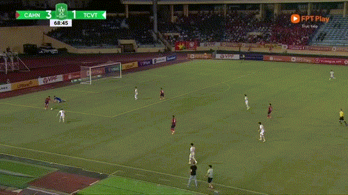Trực tiếp CAHN vs Thể Công Viettel, 3-1 (H2): Bóng lăn vào lưới Thể Công Viettel