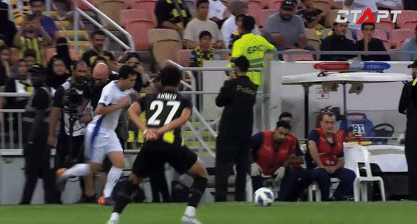Benzema phản lưới, suýt bị loại khỏi Cúp C1 châu Á