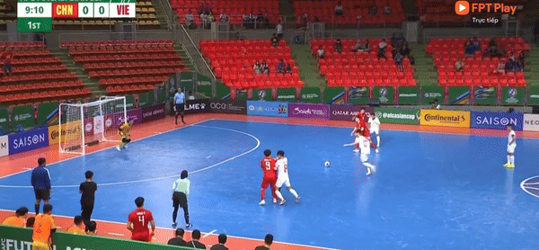 Hồ Văn Ý xuất sắc, ĐT futsal Việt Nam thắng Trung Quốc chật vật 