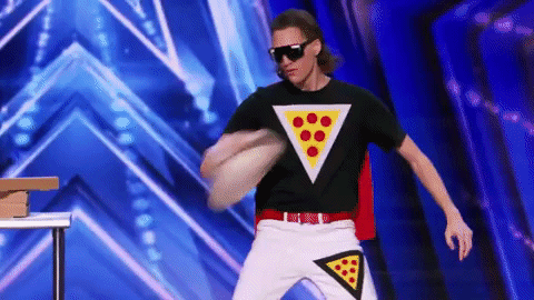 Đã mắt xem trai đẹp quăng bột bánh pizza như xiếc 