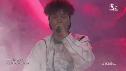 Thí sinh Rap Việt gây &apos;bão&apos; với màn hát trên nền nhạc hát xẩm văn ‘Cô Hồn, Covid, Cô Đơn’