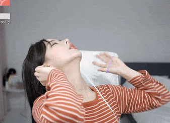 Vì sao MC trực tuyến Hàn Quốc nhận hơn 8 tỉ đồng chỉ nhờ khoảnh khắc buộc tóc?