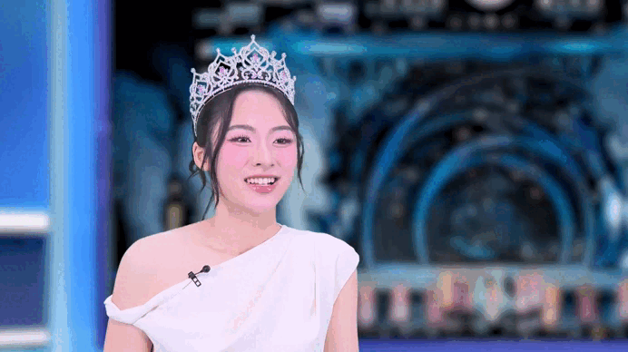 Á hậu Vân Nhi: 'Khi được gọi tên vào top 3, tôi biết mình dừng chân ở Á hậu 2'