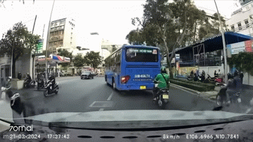 Xử phạt tài xế xe buýt chạy như &apos;xiếc&apos; ở TPHCM