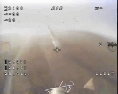 Máy bay không người lái Nga ‘săn’ trực thăng Mi-24 của Ukraine