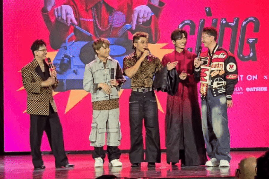 Fan meeting HuyR: Dàn &quot;anh tài&quot; bóc chuyện hậu trường ca khúc mới