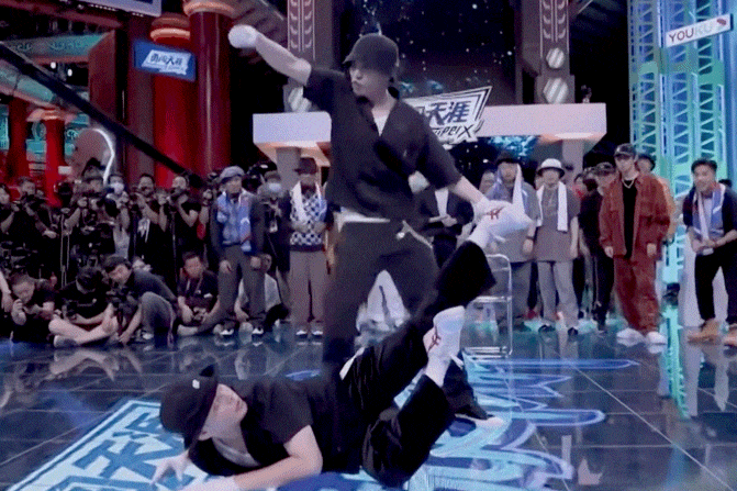 &quot;Street Dance Of China 4&quot;: Sân khấu bùng nổ của Trương Nghệ Hưng và thí sinh Việt MT-POP