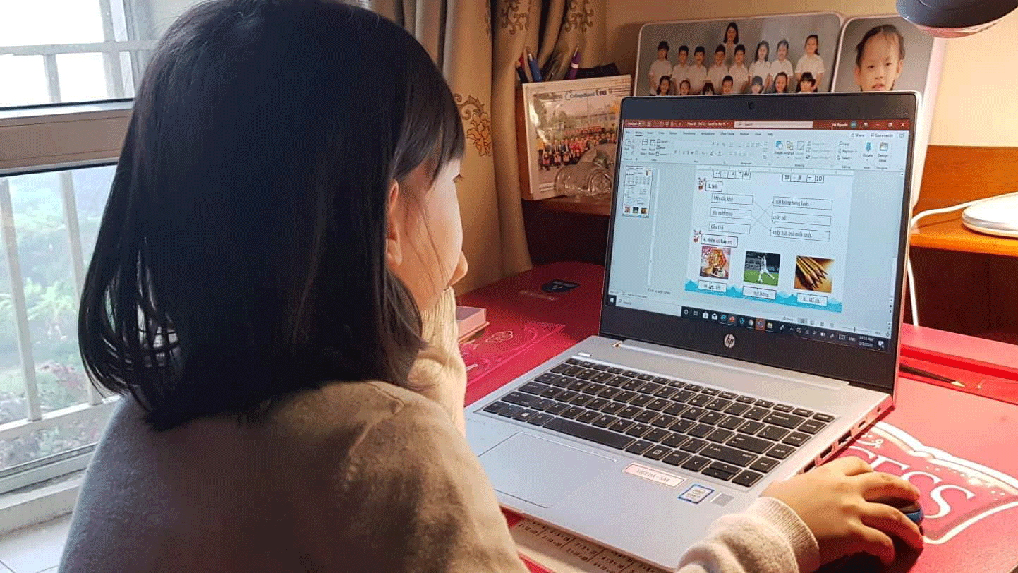 Các chính sách mới nhất hỗ trợ học sinh học online mùa dịch được triển khai như thế nào?