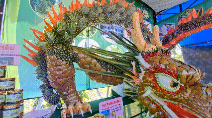 Chiêm ngưỡng trái cây, rau củ &apos;biến hình&apos;