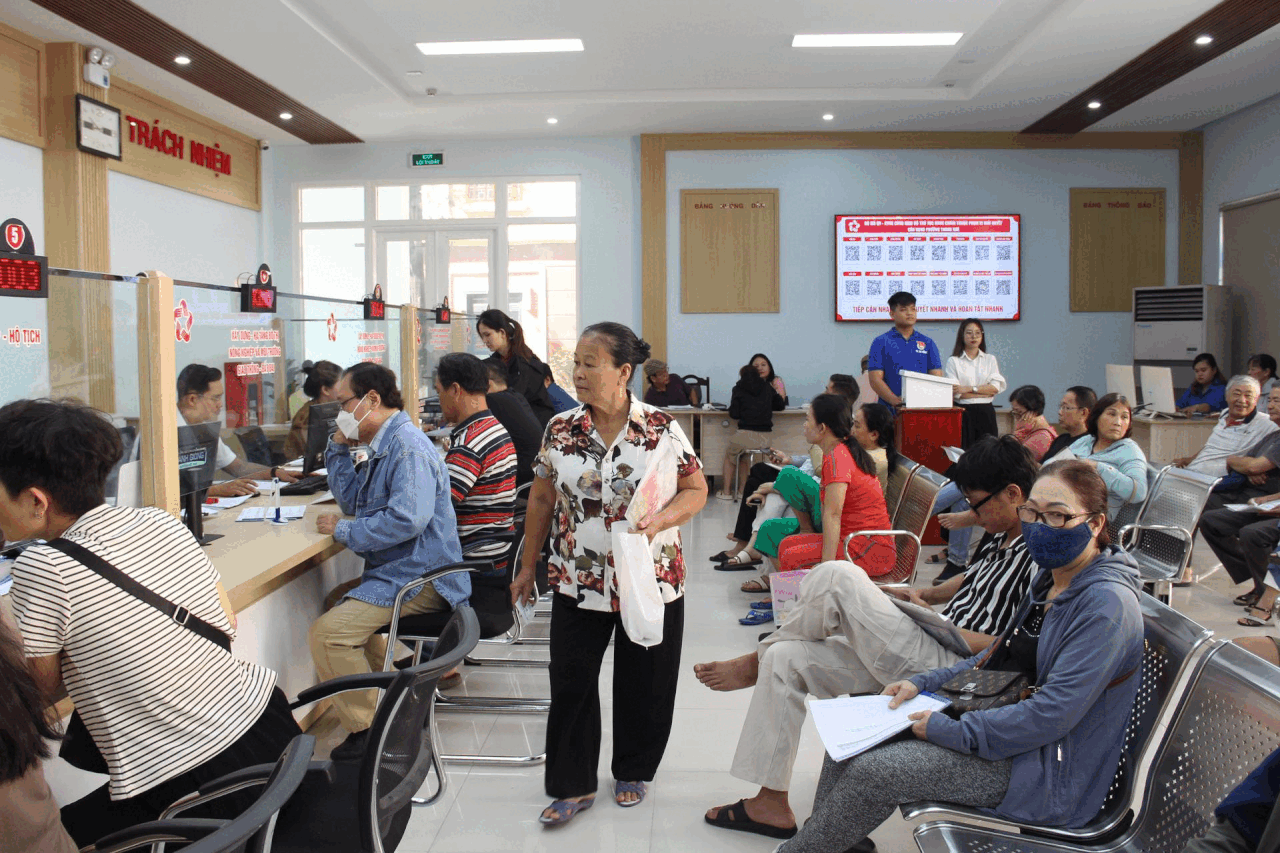 Đi làm thủ tục ở phường đông dân nhất Đà Nẵng và cái kết bất ngờ sau 10 phút