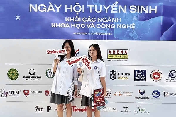 Ngày hội tuyển sinh khối các ngành Khoa học và Công nghệ truyền cảm hứng tới hàng nghìn học sinh