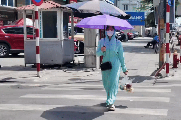 Nhiệt độ Hà Nội ngày 19/6 vượt mốc 40 độ, sẽ hạ nhiệt trong ngày kế tiếp