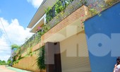 Nhà lầu 3 tầng có hồ bơi xây trên đất nông nghiệp của nữ thượng úy
