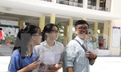 Thí sinh Đà Nẵng tươi cười vì “đề có con sông”