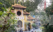 Đền, chùa Hà Nội vắng vẻ ngày đầu tháng