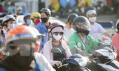 Nắng nóng nung người, người dân Hà thành hóa 'ninja'