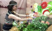 Na 'siêu to khổng lồ', cà rốt ngón tay… 'đổ bộ' Sài Gòn