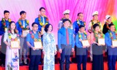 Toàn cảnh lễ tuyên dương các điển hình tiên tiến trong học tập và làm theo lời Bác