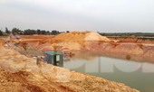 'Móc ruột' sông Cà Lồ, chính quyền kêu khó