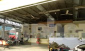 Bến xe vắng như ‘Chùa Bà Đanh’ vì công nhân được tặng vé xe về Tết