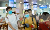 Hành khách tại sân bay Cần Thơ kín mít khẩu trang phòng chống virus Corona