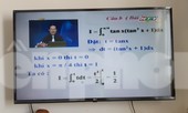 Học sinh lớp 9 và 12 TPHCM được ôn tập trên truyền hình