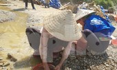 Cận cảnh công trường khai thác vàng trái phép ở ‘mỏ tử thần’ Minh Lương