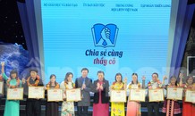 Tuyên dương 63 giáo viên 'gieo chữ trên mây, ươm chữ trên núi'