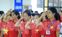 Ngày thứ Hai đặc biệt của công nhân may 10