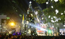 Nhà thờ Lớn lung linh sắc màu đêm Noel