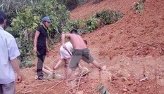 Giải cứu người đàn ông bị hàng chục m3 đất vùi lấp ở Lạng Sơn
