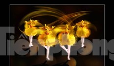 Mua ảnh nghệ thuật, vừa chơi xuân vừa xây thư viện