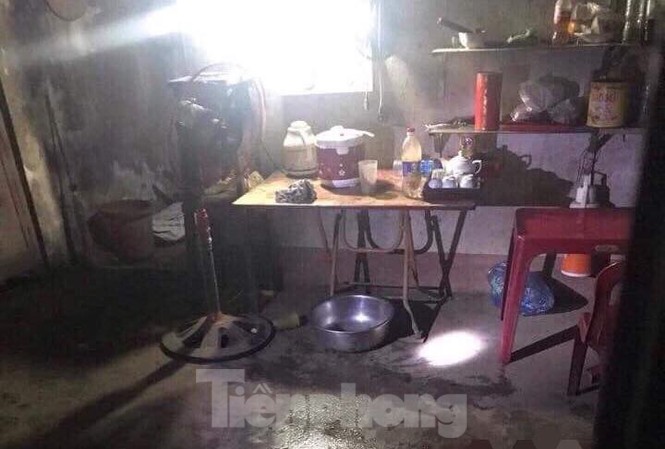 Uống rượu say, bác đâm gục cháu tử vong trên bàn nhậu Uống rượu say, bác đâm gục cháu tử vong trên bàn nhậu