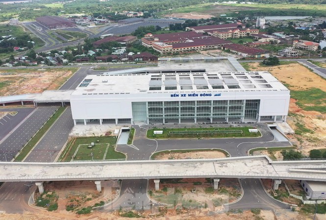 Cận cảnh bến xe Miền Đông mới lại lỡ hẹn, chưa xác định ngày hoạt động Cận cảnh bến xe Miền Đông mới lại lỡ hẹn, chưa xác định ngày hoạt động