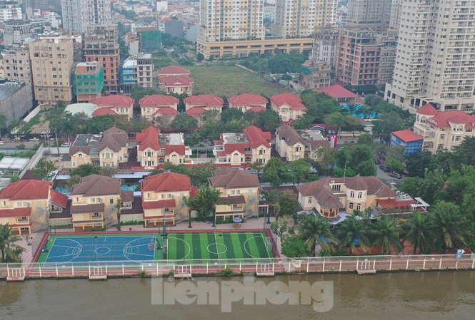 Cận cảnh biệt thự, chung cư cao cấp Thảo Điền bức tử sông Sài Gòn Cận cảnh biệt thự, chung cư cao cấp Thảo Điền bức tử sông Sài Gòn