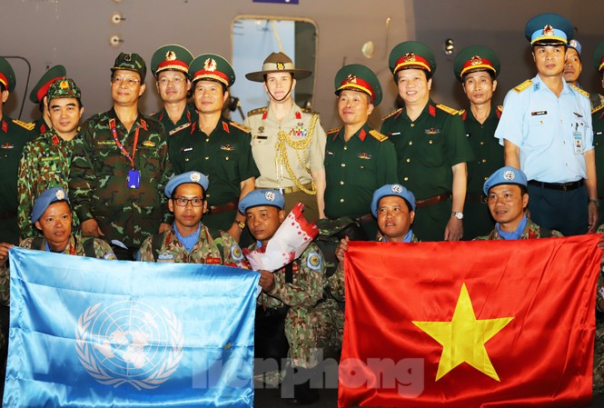Bệnh viện dã chiến cấp 2.1 về nước sau 1 năm làm nhiệm vụ ở Nam Sudan Bệnh viện dã chiến cấp 2.1 về nước sau 1 năm làm nhiệm vụ ở Nam Sudan