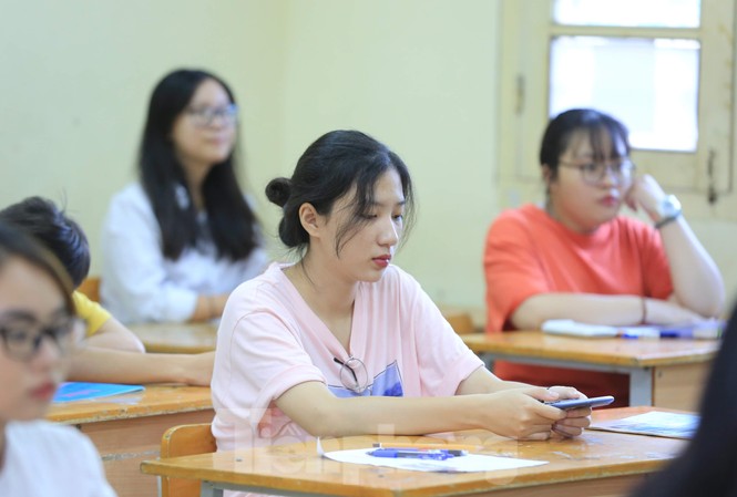 Thi THPT quốc gia 2019: Giáo dục Công dân hứng 'mưa' điểm 10 Thi THPT quốc gia 2019: Giáo dục Công dân hứng 'mưa' điểm 10